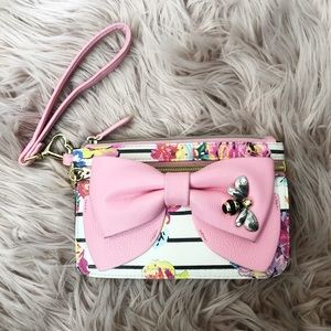 BETSEY JOHNSON Floral Pink Wallet Wristlet